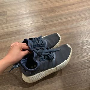 SIZE 6 NMD